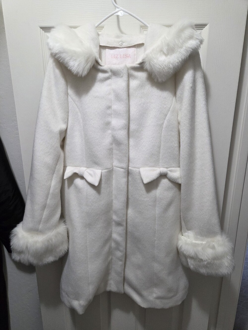 LIZ LISA Hooded Faux Fur Coat